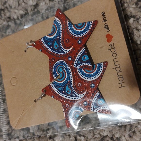 Women Dangle Star Earrings - Picture 2 of 3